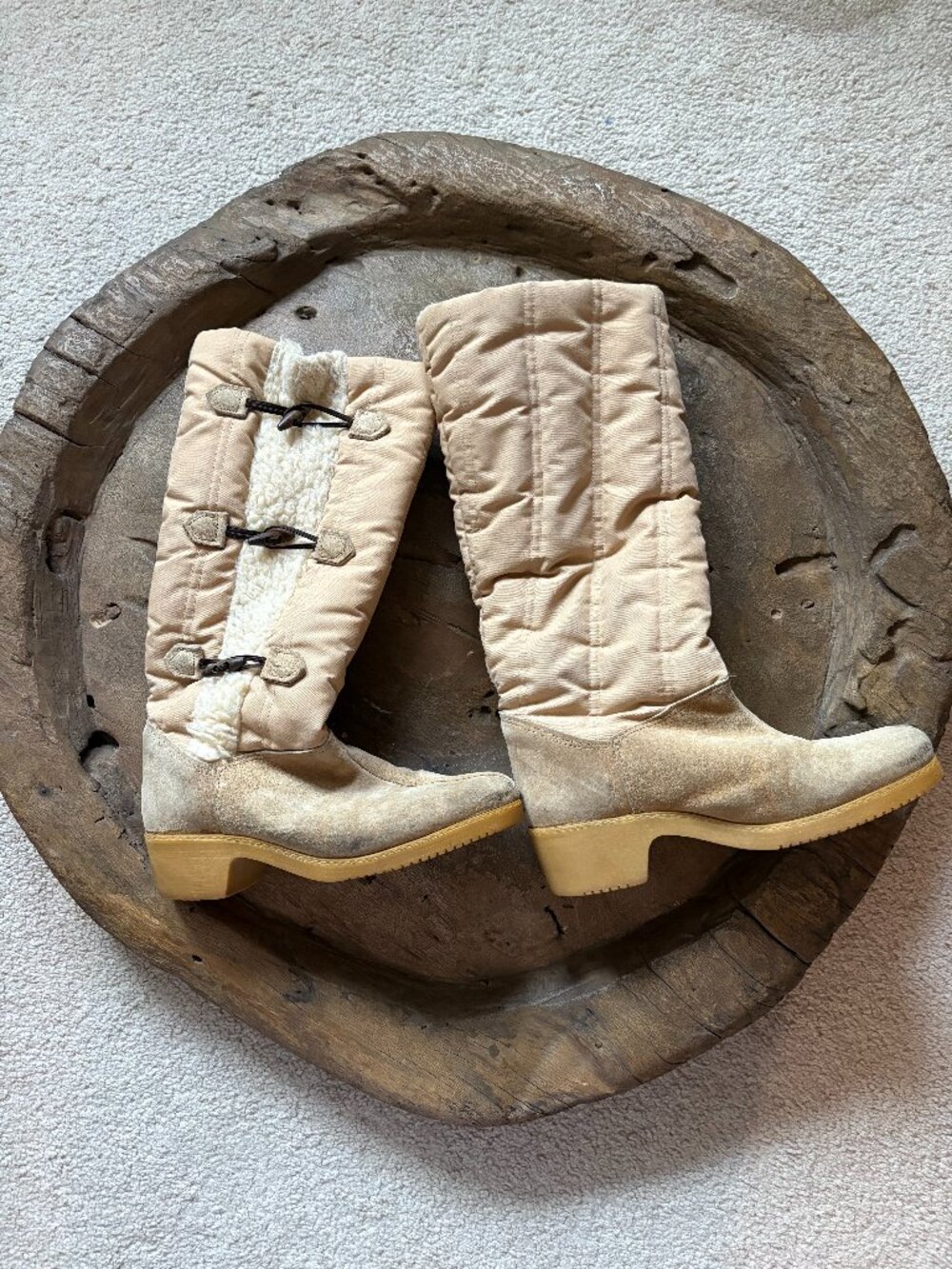 Vintage Hush Puppies tan women's winter boots suede crepe sherpa-lined size 8